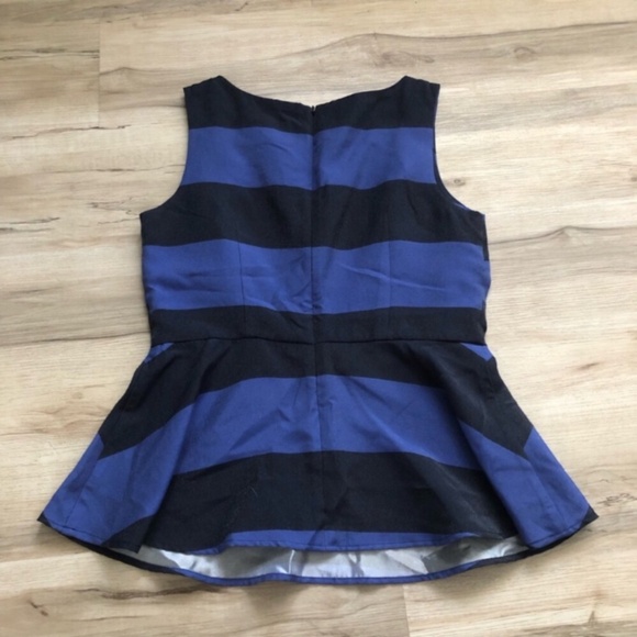 Banana Republic Blue Asymmetrical Sleeveless Tank Top - Picture 4 of 6